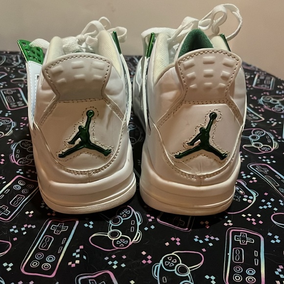 Air Jordan Size 11 2020 Nike Air Jordan 4 Retro Metallic Pine Green White Shoes - Picture 4 of 9